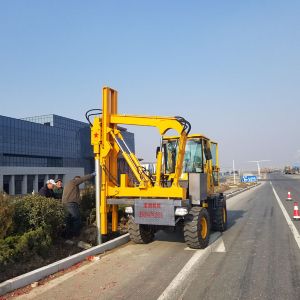 濟寧宏潤機械高速公路護欄打樁機